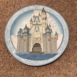 Cinderella’s Castle: 3-D Decorative Plate: Walt Disney World- Original Box